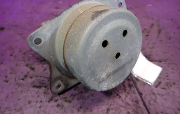 Opel Insignia A Gearbox mounting bracket 