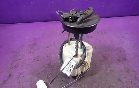 Mercedes-Benz Sprinter W901 W902 W903 W904 In-tank fuel pump