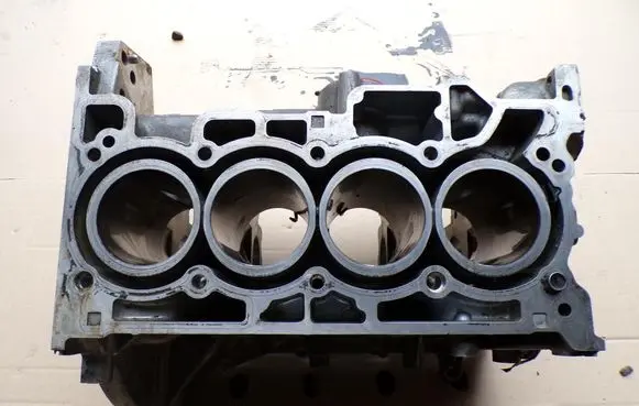 Nissan Qashqai Engine block 110112878r