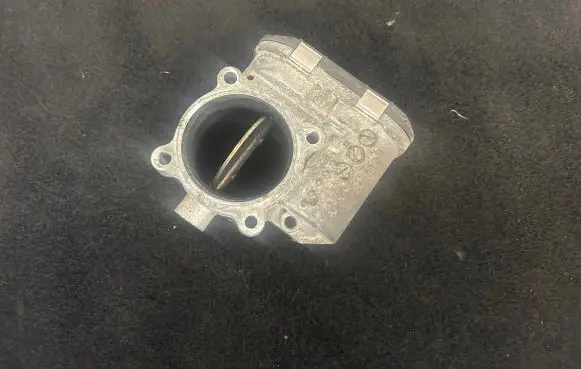 Volvo V70 Throttle valve 31216665 11W287 0280750520