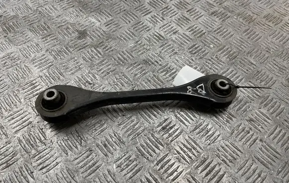 Volkswagen PASSAT B8 Rear upper control arm/wishbone
