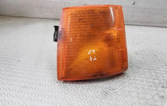 Volkswagen Transporter - Caravelle T4 Front indicator light