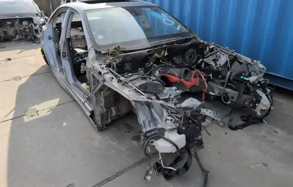 Lexus IS III XE30 Front quarter panel 