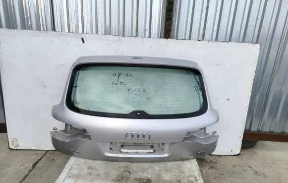 Audi Q7 4L Tailgate/trunk/boot lid