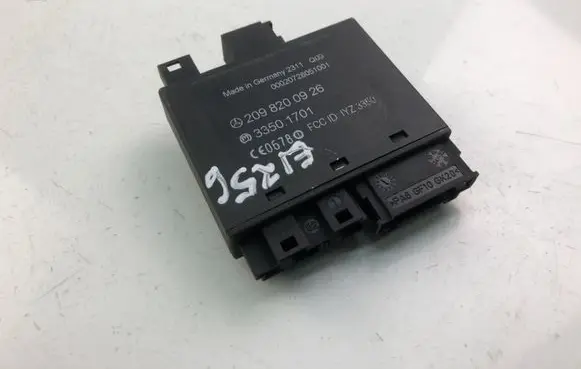Mercedes-Benz CLK A209 C209 Other control units/modules 2098200926