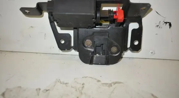 BMW X3 E83 Tailgate/trunk/boot lock/catch/latch 7057364