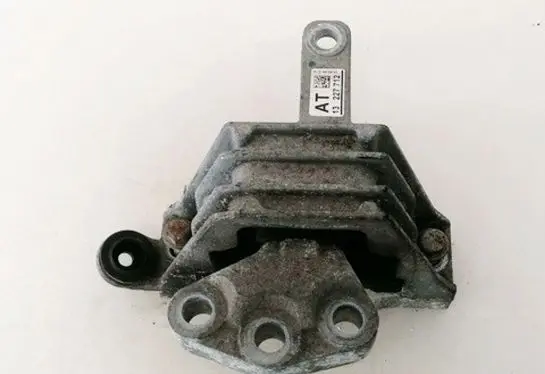 Opel Insignia A Engine mount bracket 13227712 210833111