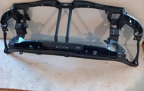 Renault Master III Radiator support slam panel 62506894R