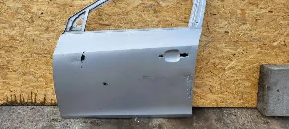 Chevrolet Cruze II Front door
