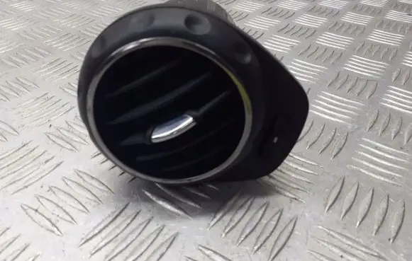 Alfa Romeo 147 Dashboard air vent grill cover trim 05521