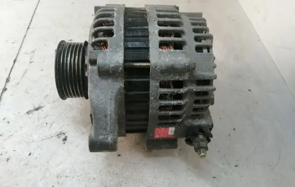 Nissan Navara D23 Generator/alternator 23100BU010 LR180762