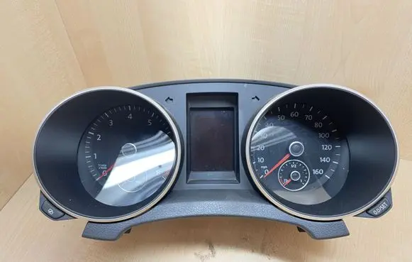 Volkswagen Golf VI Speedometer (instrument cluster) A2C53219792 5K0920960F