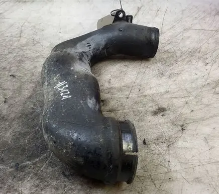 Opel Astra J Air intake duct part 8980055583
