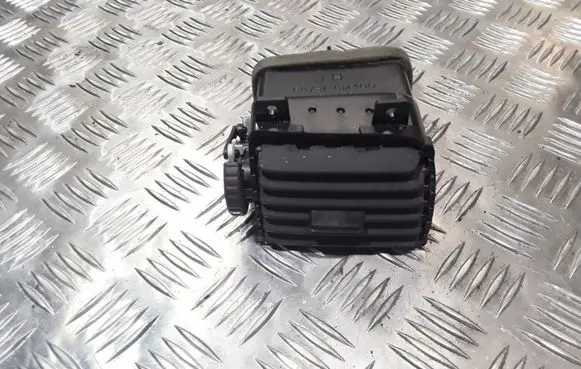 Nissan Almera N16 Dash center air vent grill 68751