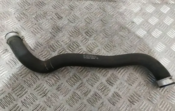 Mercedes-Benz E W211 Engine coolant pipe/hose A2115015382