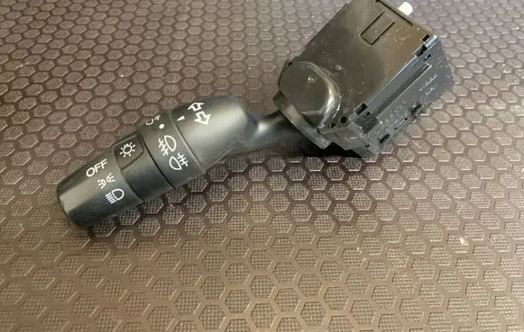 Honda CR-V Indicator stalk M29843