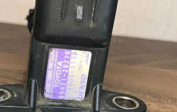 Toyota Corolla Verso AR10 Air pressure sensor 8942120210 0798005130