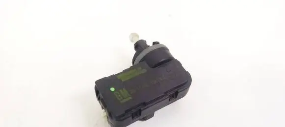Headlight level adjustment motor