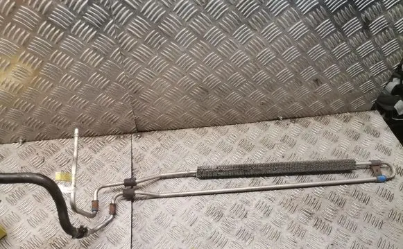Volvo S80 Power steering radiator 