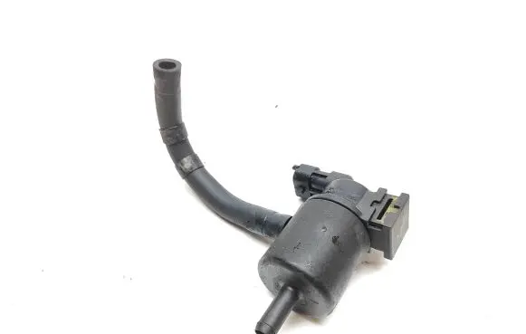 Hyundai Tucson TL Turbo solenoid valve 1437513 9044060022 2G85018XF