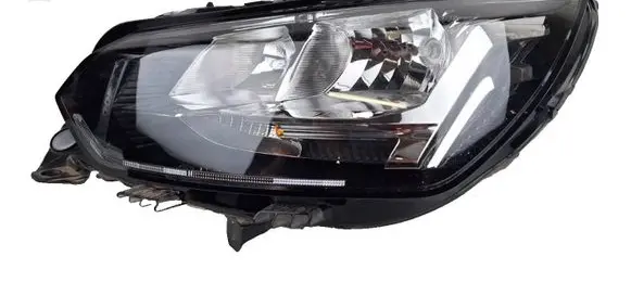 Peugeot 2008 II Headlight/headlamp 9823194080