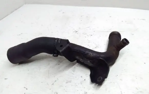 Renault Trafic II (X83) Engine coolant pipe/hose 8200801589