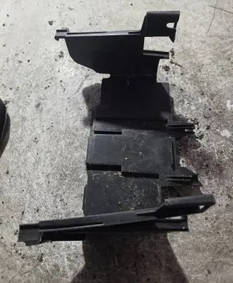 Seat Toledo II (1M) Fuse box cover 1J0915335A