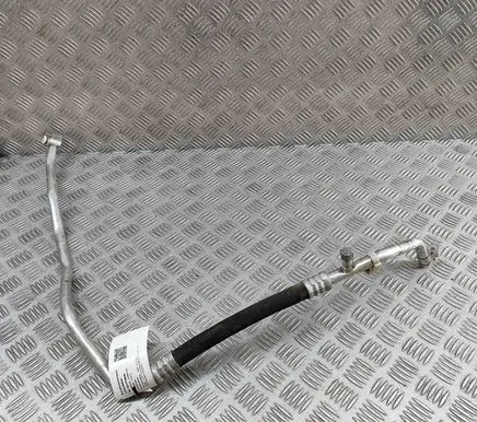 BMW X2 F39 Air conditioning (A/C) pipe/hose 6832950