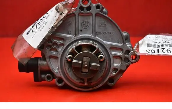 BMW 1 E82 E88 Vacuum pump 754702406