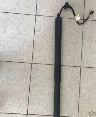 Volvo XC40 Tailgate strut 32227616