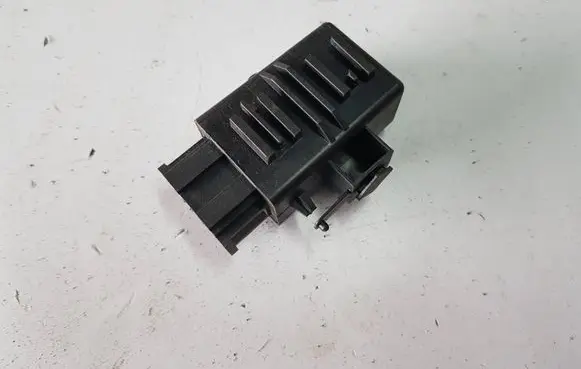 Skoda Superb B6 (3T) Seat heating relay 1Z0959772CIAUTOPI 1Z0959772C