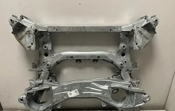 BMW 3 G20 G21 Front subframe 8841116 6883293