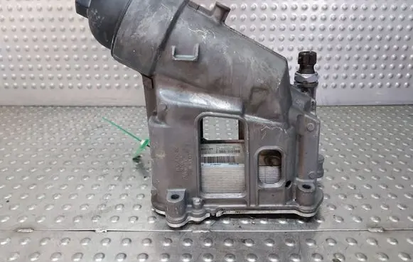 BMW 5 E60 E61 Oil filter mounting bracket S26372351 7797392