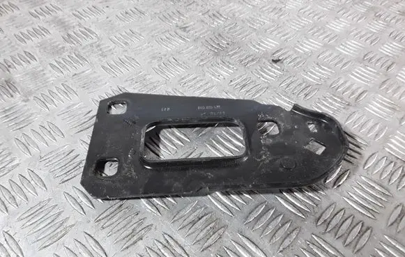 Audi A4 S4 B8 8K Radiator mount bracket 8K0805499