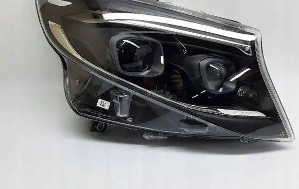 Mercedes-Benz Vito Viano W447 Headlight/headlamp A4479068001