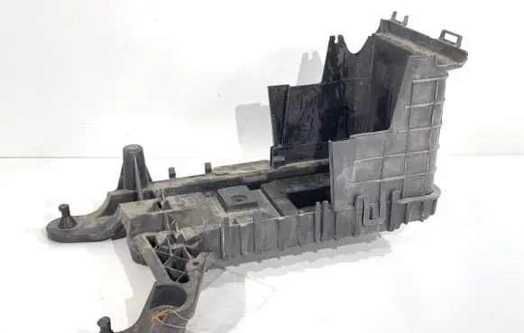 Volkswagen PASSAT B7 Battery bracket 1K0915333