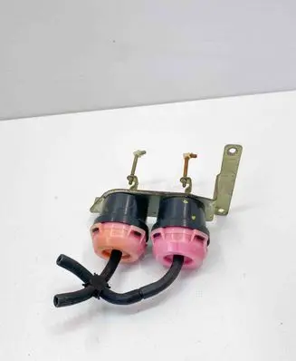 Mercedes-Benz SLC C107 Engine mount vacuum valve 9061802137