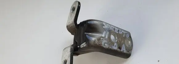 KIA Sorento Rear door lower hinge
