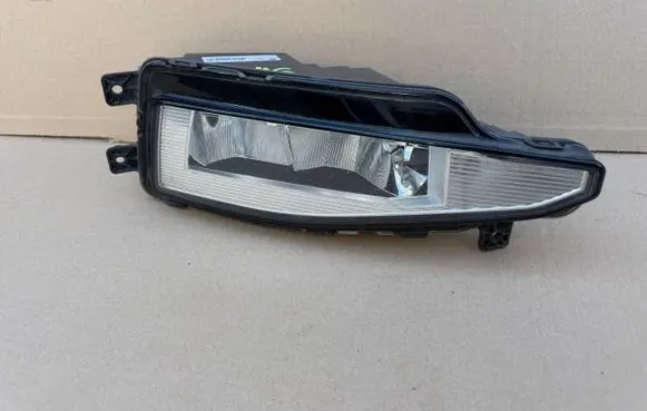 Volkswagen PASSAT B8 Front fog light 3G0941700