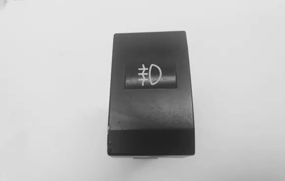 Fog light switch