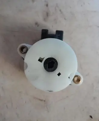 Volvo XC90 Ignition lock contact 8645228