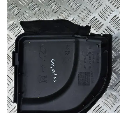 Peugeot 5008 Fuse box cover 9658418180