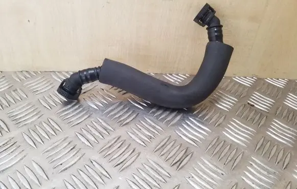 Volkswagen Eos Breather hose/pipe 06J103221