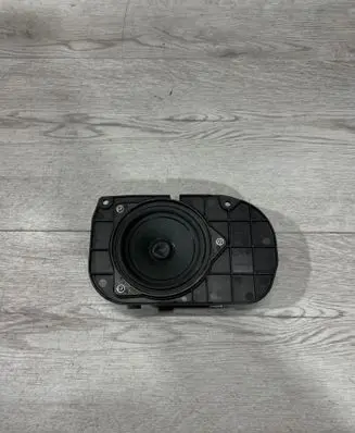 BMW 5 F10 F11 Panel speaker 9289639 26JAN16 573755