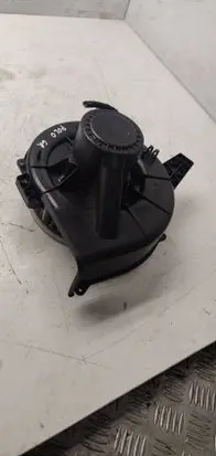 Volkswagen Polo V 6R Heater fan/blower 6q1820015H