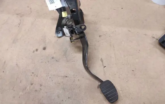 Clutch pedal