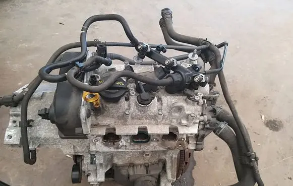 Volkswagen Polo VI Engine swap CHY