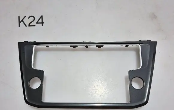 Volkswagen Tiguan Radio/GPS head unit trim 5NA858071C