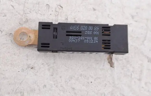 Mercedes-Benz C W205 Aerial antenna amplifier A1568200089
