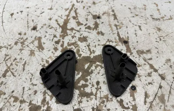Volvo S60 Radiator mount bracket 30723366